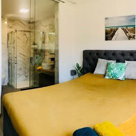 Penthouse Laguna Rosa Apartment *
