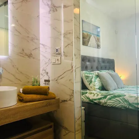 Penthouse Laguna Rosa Apartman