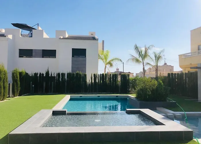 Penthouse Laguna Rosa *